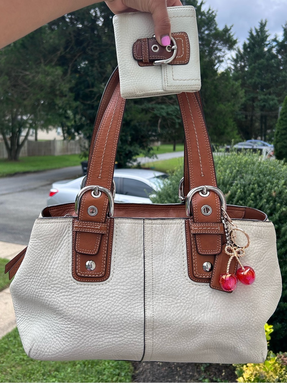 COACH - SoHo Shoulder Bag with matching Wallet